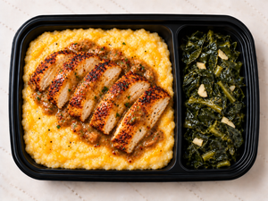 Southern Smothered Chicken & Cheddar Grits